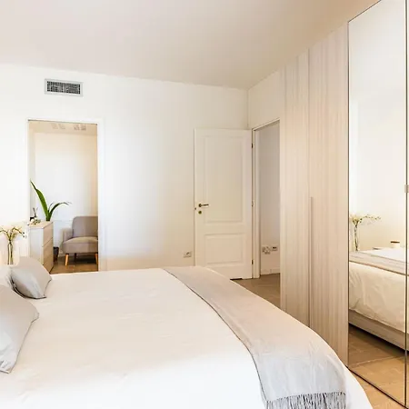 Galo Luxury House شقة